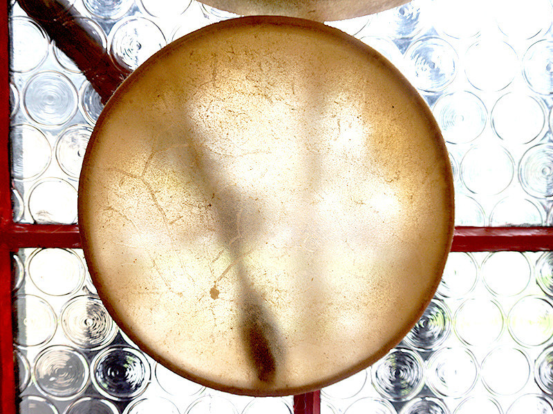 Šamanský buben s paličkou - průměr 30 cm